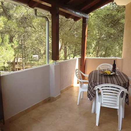 Karaba Apartamento Pakoštane