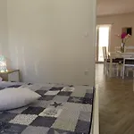 Διαμέρισμα Karaba