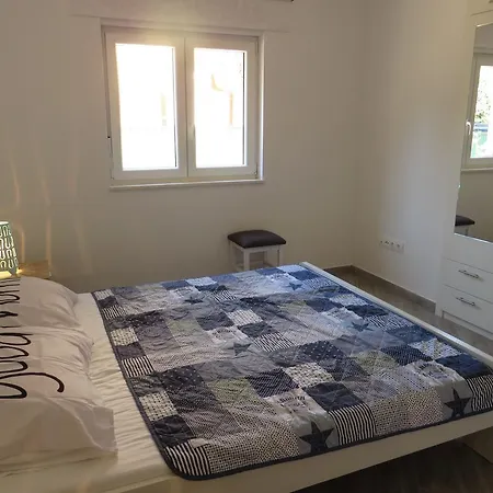 Apartman Karaba Pakoštane