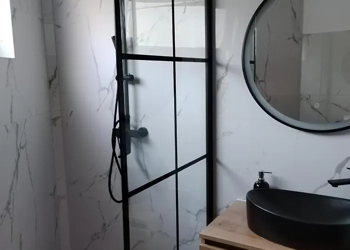 アパート Karaba Pakoštane